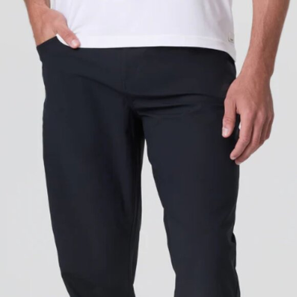 Vuori Men's Meta Pant Classic Fit - Picture 3 of 11